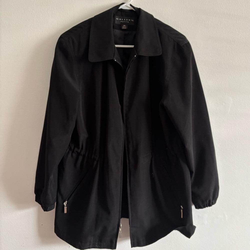Gallery Collared Jacket - Picture 2 of 8